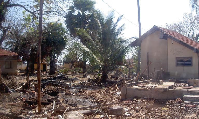 Un orfanato destruido en Sri Lanka.